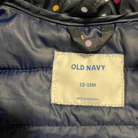 Toddler coat with cool bundle and travel feature. - Picture 3 of 5